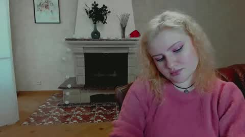 nika_drake online show from January 27, 12:11 pm