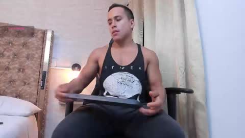 niklause_froid online show from December 24, 12:25 pm