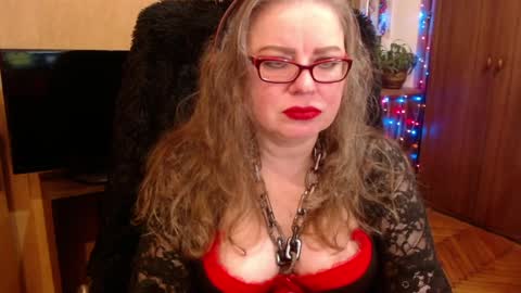 miss Tress online show from December 9, 6:32 pm