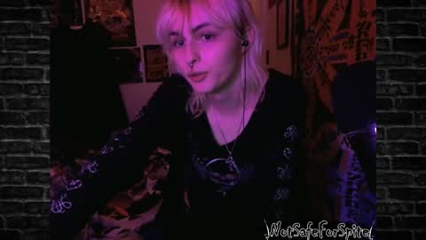 FREAKY DRACULA online show from February 1, 2:44 am