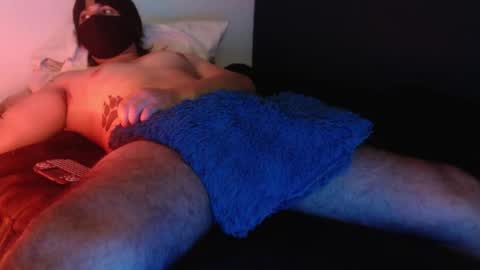 oliver_laid_2023 online show from December 27, 7:50 am