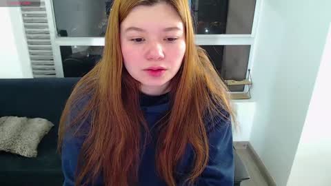 olivia_martine online show from November 30, 7:39 am