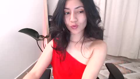 oliviaaa__ online show from November 27, 11:47 pm