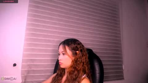 orianaadams online show from December 1, 10:51 pm