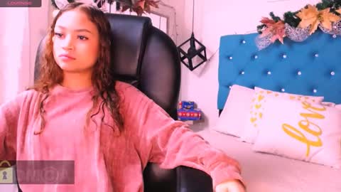 orianaadams online show from December 31, 11:41 am