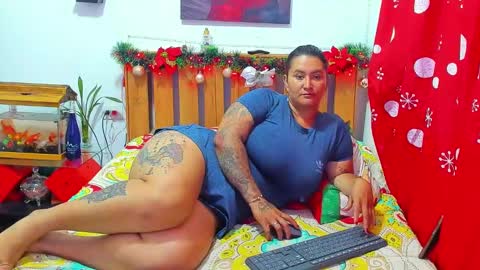 Pamela Ruiz online show from November 22, 6:54 pm