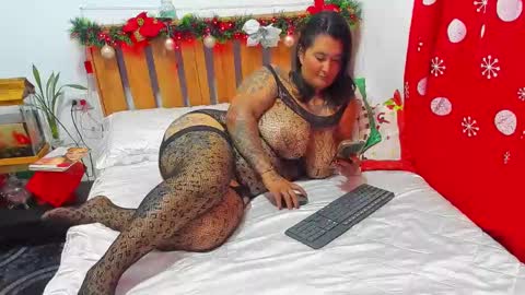 Pamela Ruiz online show from December 2, 7:08 pm