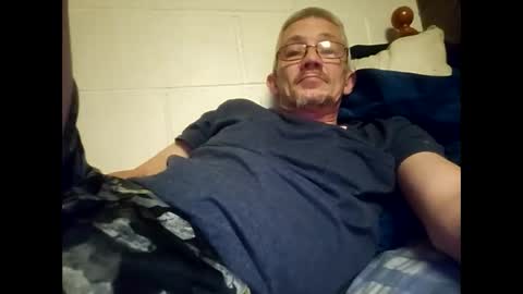 papasmurf4u81 online show from January 17, 4:38 am