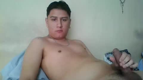 papi_daddy01 online show from January 21, 7:02 pm