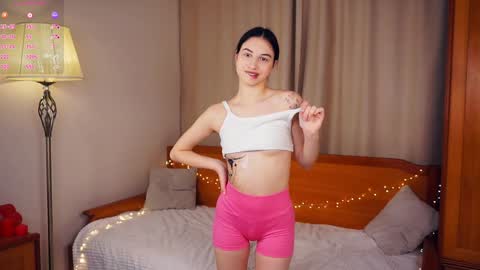 Im Sofia Welcome to my room Lovense is active   PVT IS OPEN  online show from December 21, 7:38 am