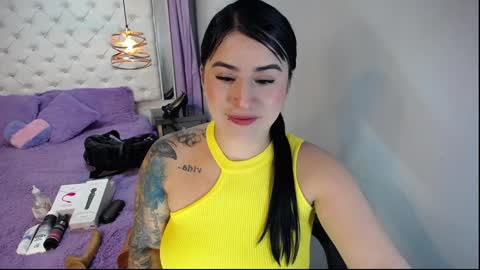 paulinabelen21 online show from November 12, 3:08 am