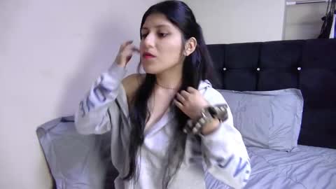 petite paola online show from December 10, 12:52 am