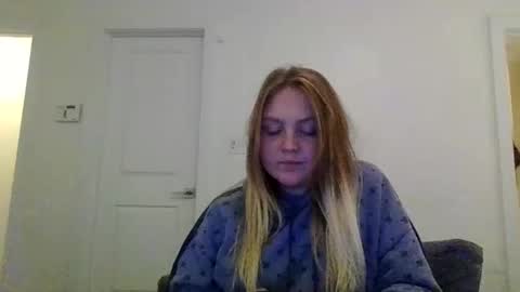 PhatAssBlond online show from November 13, 10:58 pm