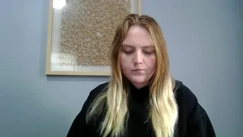 PhatAssBlond online show from November 28, 5:27 pm