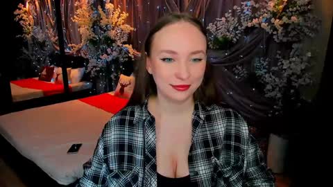 Emelie online show from December 10, 10:14 am