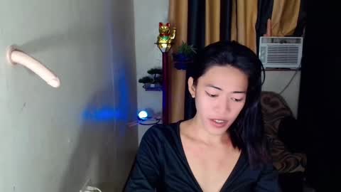 pinaybella_in_town online show from November 21, 9:30 pm