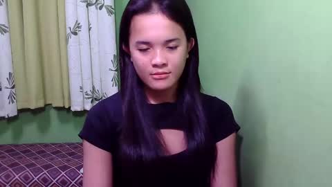 pinaymorena_rhowe online show from December 21, 4:00 am