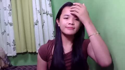 pinaymorena_rhowe online show from December 6, 10:39 pm