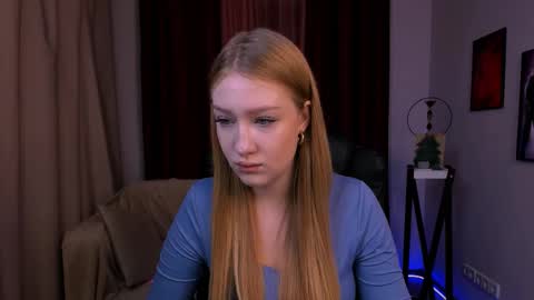 Sophie online show from December 17, 10:57 am