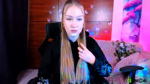 Sophie online show from January 6, 10:51 am