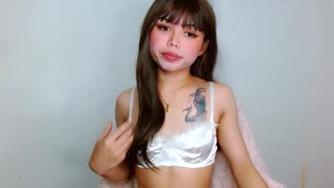 SEXY JULIA online show from December 9, 4:59 am