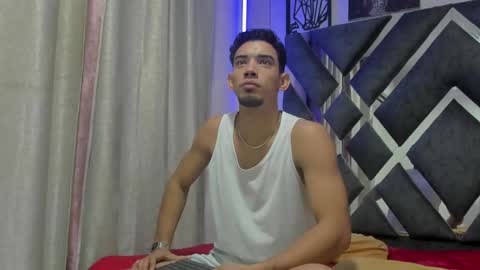 prince_arthur77 online show from November 27, 1:12 pm