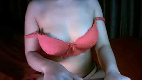 princess916446 online show from January 1, 2:26 pm