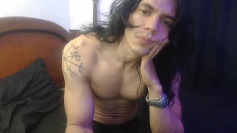 principe_oscuro online show from November 23, 3:52 am