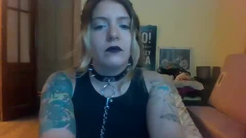 queen0fdarkn3ss online show from January 12, 3:00 pm