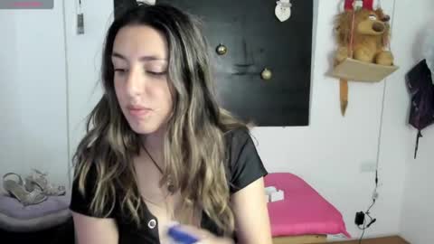 queen_natttyy online show from January 5, 4:24 am