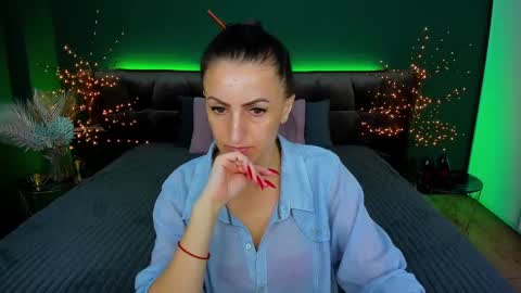 rebecca_diamonds online show from December 1, 6:40 am