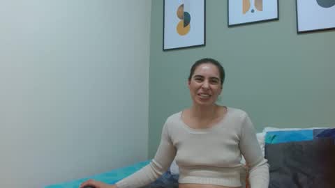 regina_millss online show from December 31, 1:18 am