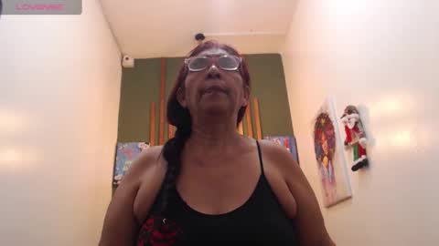 renata_milf_ online show from December 21, 11:55 am