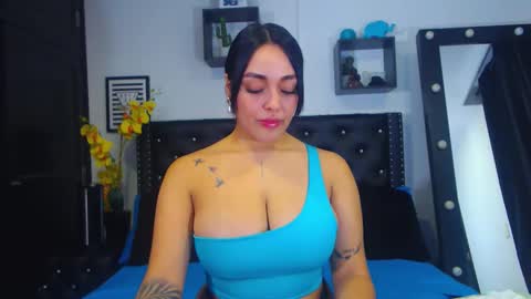 renatabrownn28 online show from November 28, 2:48 am