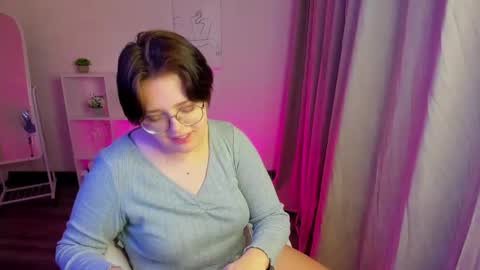 renee_turner online show from December 8, 3:16 am