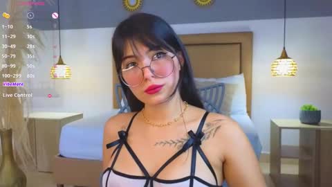 Riley Sierra online show from November 15, 12:28 pm