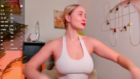 riley sweety online show from December 3, 5:41 am