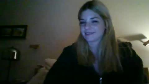 rileyzoee9 online show from January 4, 2:02 am