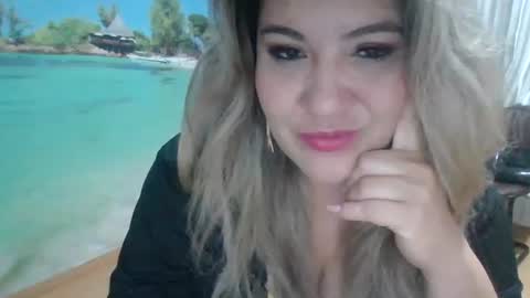 rosana87 online show from January 6, 8:41 am