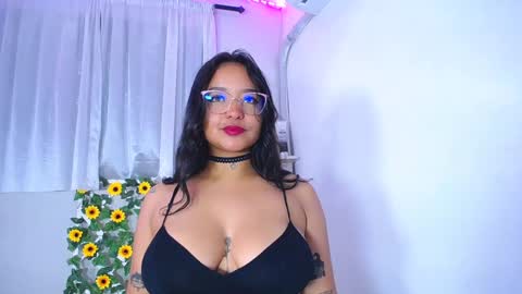 rous_25 online show from November 27, 12:28 pm