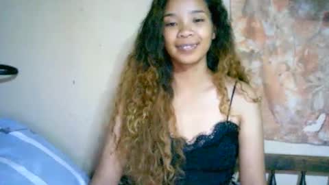 roxanne_98 online show from January 18, 3:49 pm