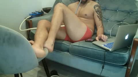 sam_love1985 online show from December 20, 2:41 pm