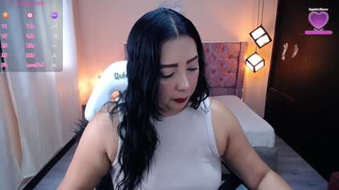 samanta_owenss online show from January 9, 11:55 am