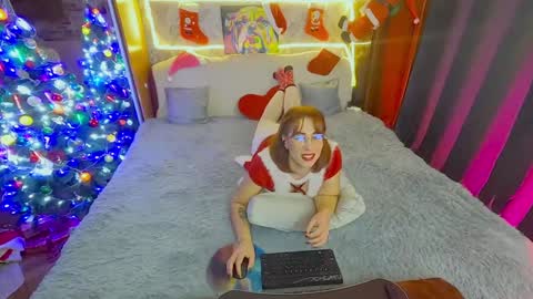 sara  foxy online show from December 28, 3:36 pm