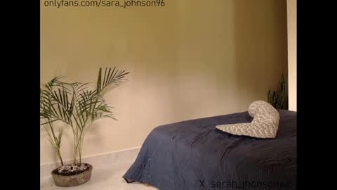 sara_johnson__ online show from December 12, 2:22 pm