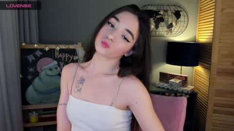 sarah_grows online show from December 4, 9:11 am