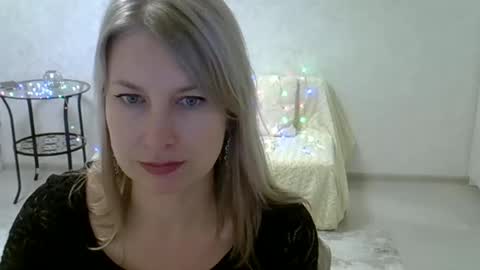 sarahphelps online show from December 19, 7:02 pm