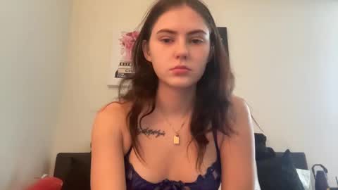 SarahxOliver online show from January 2, 3:43 pm