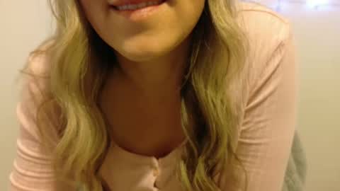 SavannahMorgan online show from December 17, 2:22 pm