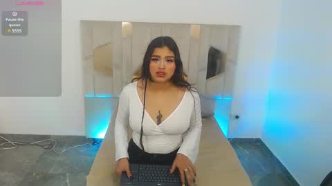 scarlet_tay1 online show from December 7, 12:08 pm